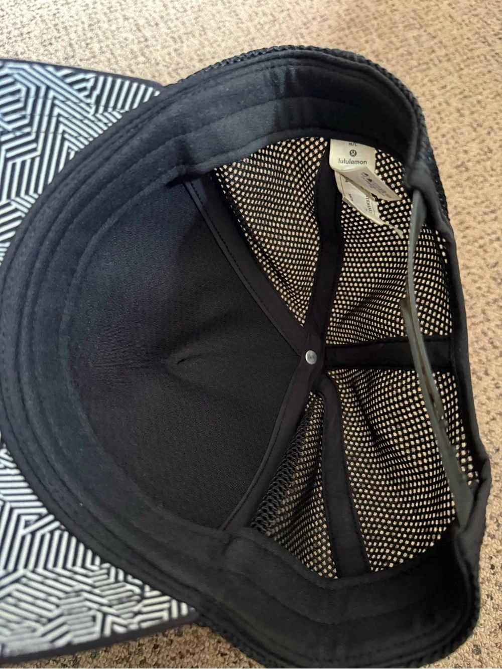 lululemon athletica Black SW2O Performance Trucker Hat